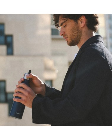 Bouteille isotherme QWETCH ACTIVE bouchon Sport Matt Bleu marine 600ml