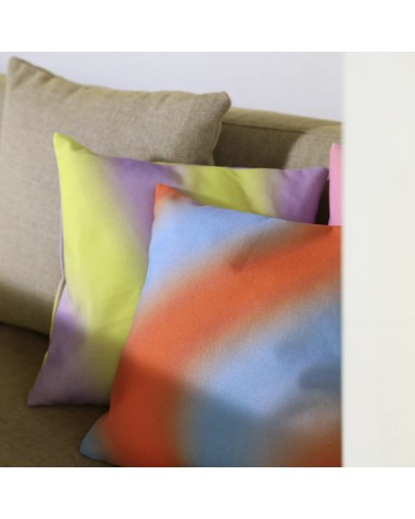 Cushion hue lilac 40x40